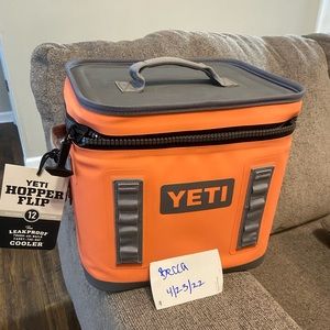 BNWT Coral yeti hopper flip 12